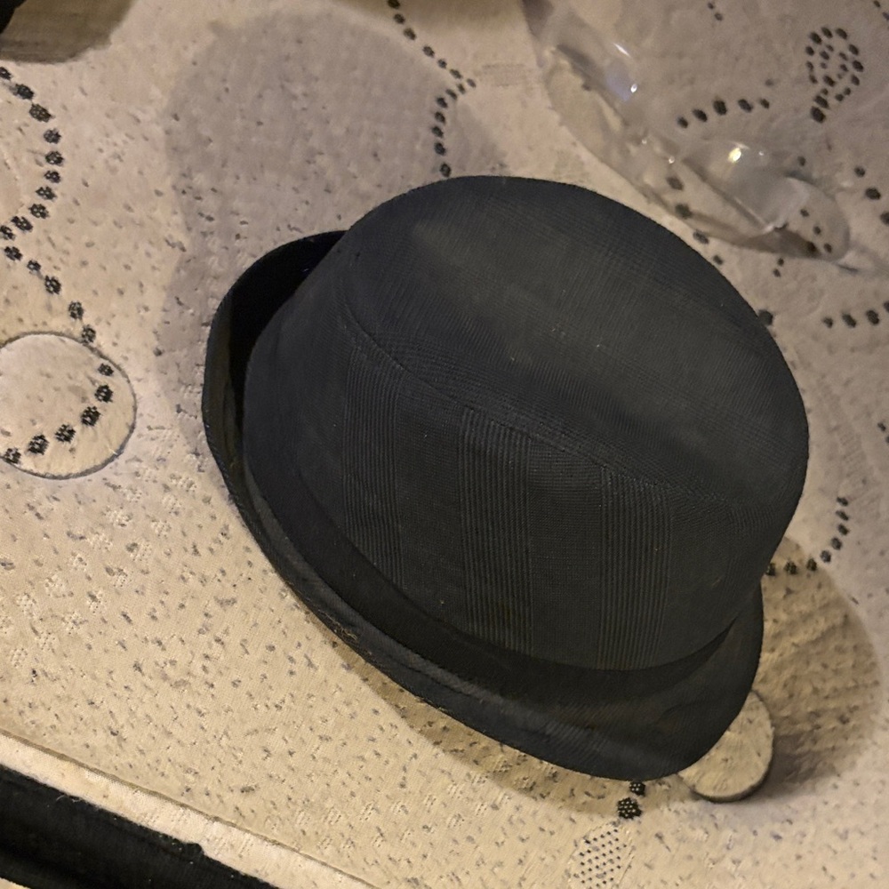 PLACE Classic Black Hat